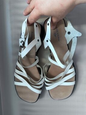 Dockers Women's White Strappy Leather Sandals Size 9 Buckle